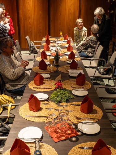 Festlich geschückte Tische